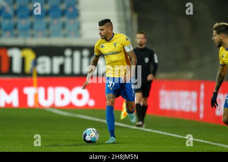 Estoril, Portugal. 29th. November 2021. Joaozinho (Estoril) Fußball/Fußball: Portugiesisches 'Liga Portugal Bwin'-Spiel zwischen GD Estoril Praia 2-2 CD Santa Clara im Estadio Antonio Coimbra da Mota in Estoril, Portugal . Quelle: Mutsu Kawamori/AFLO/Alamy Live News Stockfoto