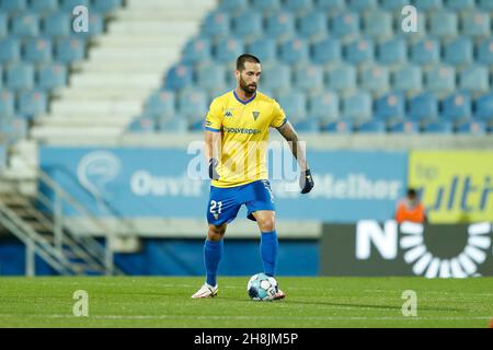 Estoril, Portugal. 29th. November 2021. Joao Gamboa (Estoril) Fußball/Fußball: Portugiesisches 'Liga Portugal Bwin'-Spiel zwischen GD Estoril Praia 2-2 CD Santa Clara im Estadio Antonio Coimbra da Mota in Estoril, Portugal . Quelle: Mutsu Kawamori/AFLO/Alamy Live News Stockfoto