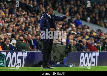 Patrick Vieria Manager von Crystal Palace gibt seinem Team Anweisungen Stockfoto