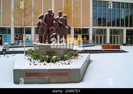 UK, South Yorkshire, Barnsley, The Glass Works, Reverence COVID 19 Memorial Stockfoto