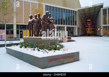 UK, South Yorkshire, Barnsley, The Glass Works, Reverence COVID 19 Memorial Stockfoto