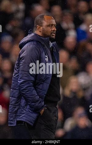 LEEDS, ENGLAND - 30. NOVEMBER: manager Patrick Vieira von Crystal Palace während des Premier League-Spiels zwischen Leeds United und Crystal Palace in der Elland Road am 30. November 2021 in Leeds, England. (Foto von Sebastian Frej) Stockfoto