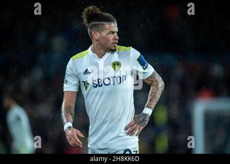 LEEDS, ENGLAND - 30. NOVEMBER: Kalvin Phillips von Leeds United während des Premier League-Spiels zwischen Leeds United und Crystal Palace in der Elland Road am 30. November 2021 in Leeds, England. (Foto von Sebastian Frej) Stockfoto