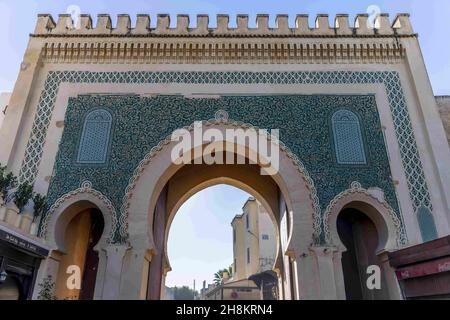 7. November 2021, Medina von Fez, Fes, USA: Bab Bou Jeloud Gate (Blue Gate) in Fez, Marokko, Afrika (Bildquelle: © Walter G Arce SR Grindstone Medi/ASP via ZUMA Press Wire) Stockfoto