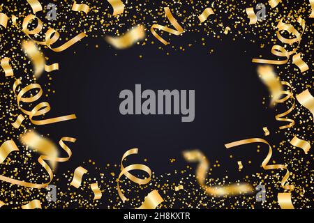 Fallende glänzende goldene Konfetti und Stücke von Serpentin isoliert auf schwarzem transparenten Hintergrund. Strahlender festlicher Overlay-Effekt mit goldenen Zinnmuscheln. Vect Stock Vektor