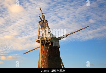 Eine detaillierte Ansicht des oberen Abschnitts der Turf Fen Drainage Mill aus dem späten 19th. Jahrhundert am Fluss Ant in Barton Turf, Norfolk, England, Großbritannien. Stockfoto