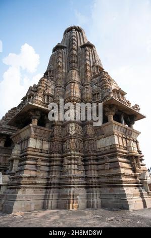 VISHWANATH TEMPEL: Fassade - Rückansicht, Western Group, Khajuraho, Madhya Pradesh, Indien, UNESCO-Weltkulturerbe Stockfoto