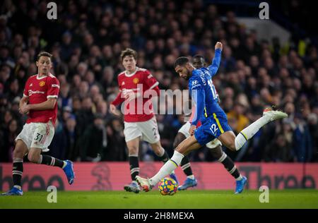 London, Großbritannien. 28th. November 2021. Ruben Loftus-Cheek von Chelsea beim Premier League-Spiel zwischen Chelsea und Manchester United am 28. November 2021 in Stamford Bridge, London, England. Foto von Andy Rowland. Quelle: Prime Media Images/Alamy Live News Stockfoto