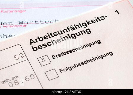 Bescheinigung über Arbeitsunfähigkeit, Anfangsbescheinigung, Folgebescheinigung Stockfoto