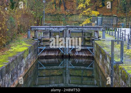 Historische Schleuse 100 am ehemaligen Ludwig-Main-Donaukanal, erbaut 1836 bis 1846, Bamberg, Oberfranken, Bayern, Deutschland Stockfoto