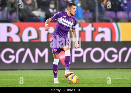 Florenz, Italien. 30th. November 2021. Cristiano Biraghi (Fiorentina) während ACF Fiorentina vs UC Sampdoria, italienische Fußballserie A Spiel in Florenz, Italien, November 30 2021 Quelle: Independent Photo Agency/Alamy Live News Stockfoto