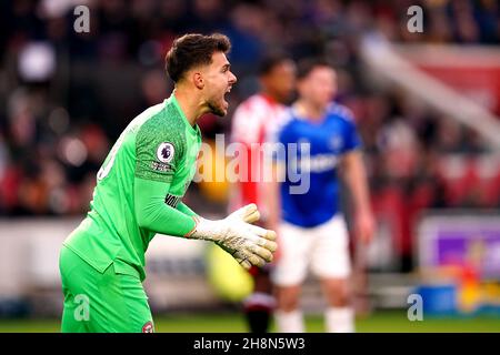 Brentford-Torwart Alvaro Fernandez während des Spiels der Premier League im Brentford Community Stadium, London. Bilddatum: Sonntag, 28. November 2021. Stockfoto