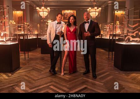 DWAYNE JOHNSON, RYAN REYNOLDS und GAL GADOT in RED NOTICE (2021), Regie