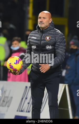 Salerno, Italien. 30th. November 2021. Stefano Colantuono (US Salernitana) während der Serie A zwischen den USA. Salernitana 1919 - FC Juventus. Im Stadio Arechi Endstand: 0-2 (Foto: Agostino Gemito/Pacific Press) Quelle: Pacific Press Media Production Corp./Alamy Live News Stockfoto