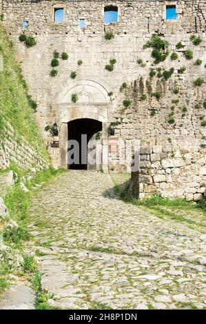 Eingang der Burg Rozafa, Shkodra, Albanien Stockfoto