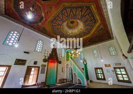 King's Moschee, Gebet Hall, aus Holz geschnitzte Decke, Berat, Albanien Stockfoto