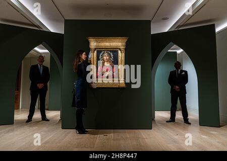 LONDON, GROSSBRITANNIEN. 1. Dezember 2021. Eine Vorschau von „The man of Sorrows“ von Sandro Botticelli wird bei Sotheby's in Londonangeboten, mit einer Schätzung von über USD 40 Millionen, die in Sothebys Verkäufen der Masters Week vom 2022. Januar zu sehen ist. Kredit: amer ghazzal/Alamy Live Nachrichten Stockfoto