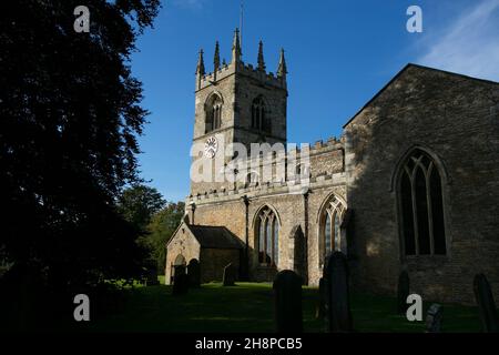 All Saints Church in North Cave, East Riding of Yorkshire entlang der Route des Yorkshire Wolds Way Walk in England. Stockfoto