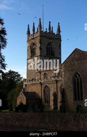 All Saints Church in North Cave, East Riding of Yorkshire entlang der Strecke des Yorkshire Wolds Way Walk. Stockfoto