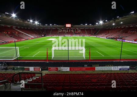 Southampton, England, 1st. Dezember 2021. Allgemeiner Blick in den Boden vor dem Premier League-Spiel im St. Mary's Stadium, Southampton. Bildnachweis sollte lauten: Kieran Cleeves / Sportimage Kredit: Sportimage/Alamy Live News Stockfoto