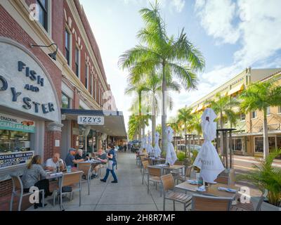 Café im Stadtzentrum von Fort Myers, Florida Stockfoto