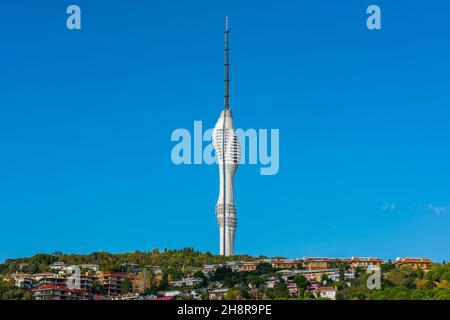 CAMLICA TURM IN ISTANBUL, TÜRKEI. Stockfoto