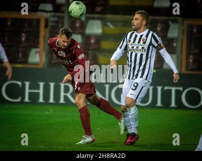 Reggio Calabria, Italien. 30th. November 2021. Ivan Lakicevi (Reggina) Kopfschuss während Reggina 1914 gegen Ascoli Calcio, Italienisches Fußballspiel der Serie B in Reggio Calabria, Italien, November 30 2021 Quelle: Independent Photo Agency/Alamy Live News Stockfoto