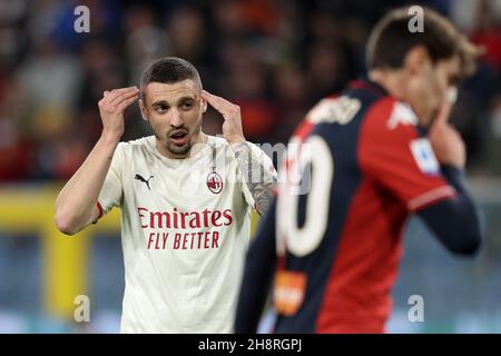 Genua, Italien. 01st Dez 2021. Rade Krunic (AC Mailand) Gesten während Genua CFC vs AC Mailand, italienische Fußballserie Ein Spiel in Genua, Italien, Dezember 01 2021 Kredit: Unabhängige Fotoagentur/Alamy Live News Stockfoto