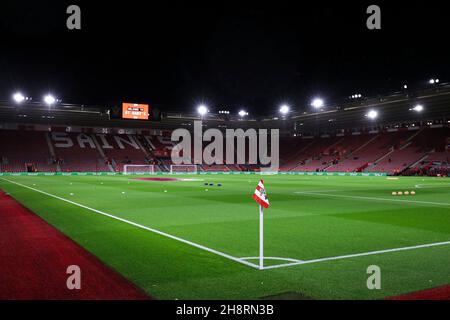 Southampton, England, 1st. Dezember 2021. Allgemeiner Blick in den Boden vor dem Premier League-Spiel im St. Mary's Stadium, Southampton. Bildnachweis sollte lauten: Kieran Cleeves / Sportimage Kredit: Sportimage/Alamy Live News Stockfoto