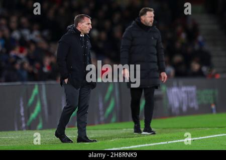 Southampton, England, 1st. Dezember 2021. Brendan Rodgers, Manager von Leicester City (links) auf der Kontaktlinie mit Ralph Hasenhuttl, Manager von Southampton während des Premier League-Spiels im St. Mary's Stadium, Southampton. Bildnachweis sollte lauten: Kieran Cleeves / Sportimage Kredit: Sportimage/Alamy Live News Stockfoto