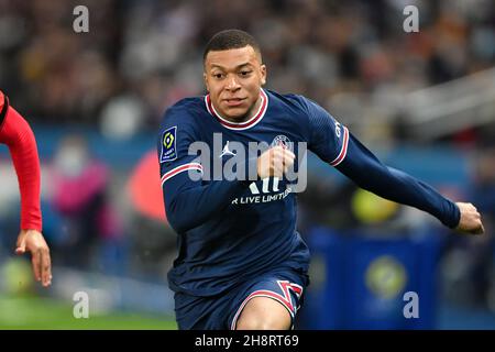 Paris, Frankreich. 01st Dez 2021. Kylian Mbappe auf dem Feld beim PSG vs OGC Nice im Princes Park in Paris, Frankreich, am 1. Dezember 2021. (Foto: Lionel Urman/Sipa USA) Quelle: SIPA USA/Alamy Live News Stockfoto