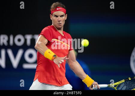 SYDNEY, AUSTRALIEN - 11. JANUAR: Rafael Nadal aus Spanien beobachtet den Ball am 9. Tag des Halbfinalmatches beim ATP Cup Tennis 2020 in der Ken Rosewall Arena am 11. Januar 2020 in Sydney, Australien. Stockfoto