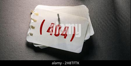Nahaufnahme der Worte mit 404 Fehler , Web-Konzept-Idee Stockfoto