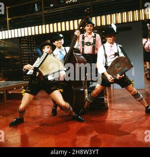 ZDF Hitparade, Musiksendung, Deutschland 1969 - 2000, Sendung vom 6. September 1982. Interpret: Spider Murphy Gang mit ihrer Titel 'wo bist Du?' Stockfoto