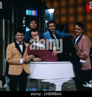 ZDF Hitparade, Spider Murphy Gang, Münchner Rock 'n' Roll Band, 1985. ZDF Hitparade, Spider Murphy Gang, Munich Rock 'n' Roll Band, 1985. Stockfoto