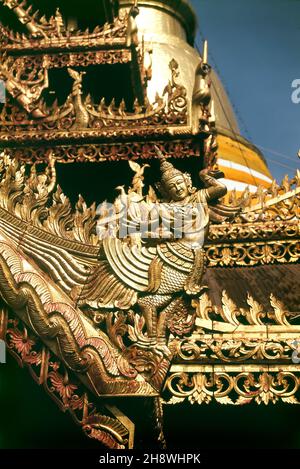 Eine Statue auf dem Tempel Wat Phra Kaeo Don Tao, in Lampang, Nordthailand Stockfoto