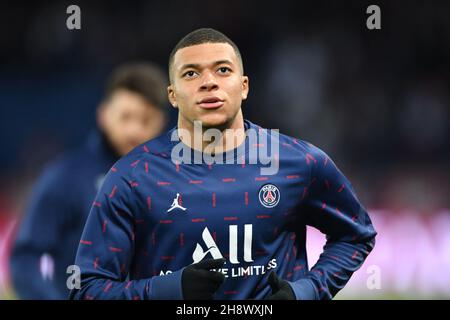 Paris, Frankreich. 01st Dez 2021. Kylian Mbappe am 1. Dezember 2021 auf dem Feld bei PSG vs OGC Nice im Princes Park in Paris, Frankreich. (Foto: Lionel Urman/Sipa USA) Quelle: SIPA USA/Alamy Live News Stockfoto