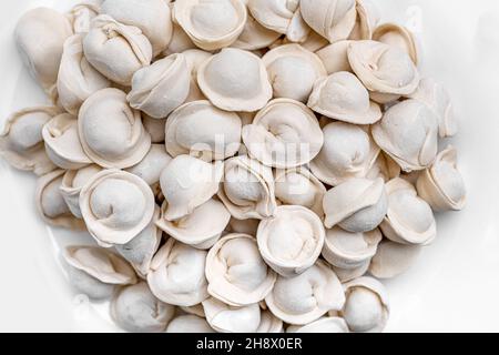 Rohe Knödel aus der Nähe. Stockfoto