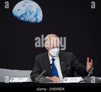 Washington, Vereinigte Staaten Von Amerika. 01st Dez 2021. Washington, Vereinigte Staaten von Amerika. 01. Dezember 2021. NASA-Administrator Bill Nelson kommentiert während der ersten Sitzung des National Space Council am United States Institute of Peace am 1. Dezember 2021 in Washington, DC, berät der rat den Präsidenten hinsichtlich nationaler Raumfahrtpolitik und -Strategie. Quelle: Joel Kowsky/NASA/Alamy Live News Stockfoto