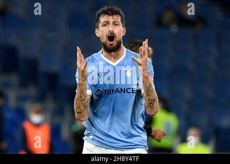 Roma, Italien. 02nd Dez 2021. Francesco Acerbi von der SS Lazio reagiert während des Fußballspiels der Serie A zwischen der SS Lazio und Udinese Calcio im Olimpico-Stadion in Rom (Italien), 2nd. Dezember 2021. Foto Antonietta Baldassarre/Insidefoto Kredit: Insidefoto srl/Alamy Live News Stockfoto