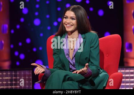 NUR ZENDAYA für REDAKTIONELLE VERWENDUNG während der Dreharbeiten für die Graham Norton Show im BBC Studioworks 6 Television Center, Wood Lane, London, die am Freitagabend auf BBC One ausgestrahlt werden. Stockfoto