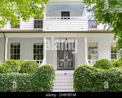 Detailbild eines alten Hauses im Dorf Sag Harbor, NY Stockfoto