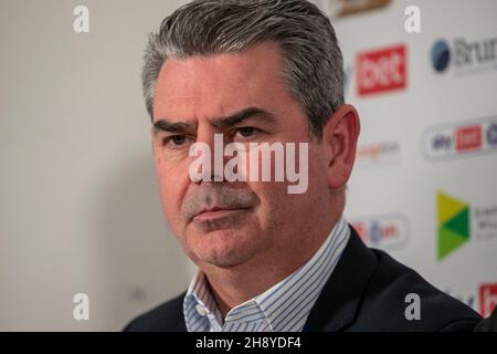 HARTLEPOOL, GBR. DEZ 2ND. Adrian Bevington, Direktor von Hartlepool United, spricht mit der Presse über die Ernennung von Graeme Lee zum Manager von Victoria Park, Hartlepool, am Donnerstag, 2nd. Dezember 2021. (Kredit: Mark Fletcher | MI News) Kredit: MI Nachrichten & Sport /Alamy Live News Stockfoto