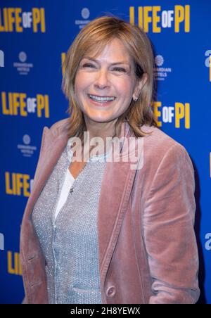 LONDON - ENGLAND DEZ 2: Penny Smith nimmt am 2nd. Dezember 2021 am Eröffnungsabend des „Life of Pi“ im Wyndham Theatre, London, England, Teil. Foto von Gary Mitchell/Alamy Live News Stockfoto