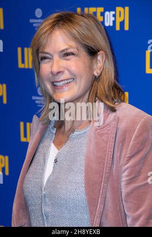 LONDON - ENGLAND DEZ 2: Penny Smith nimmt am 2nd. Dezember 2021 am Eröffnungsabend des „Life of Pi“ im Wyndham Theatre, London, England, Teil. Foto von Gary Mitchell/Alamy Live News Stockfoto