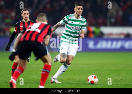 Leverkusen, Deutschland. Kredit: D. 25th Nov, 2021. NIR Bitton (Celtic) Fußball/Fußball : UEFA Europa League-Gruppe inszenieren Gruppe-G-Spiel zwischen Bayer Leverkusen 3-2 Celtic in der BayArena in Leverkusen, Deutschland. Quelle: D .Nakashima/AFLO/Alamy Live News Stockfoto