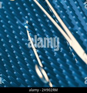 Sterile chirurgische Werkzeuge auf der Silikonmatte. Stockfoto