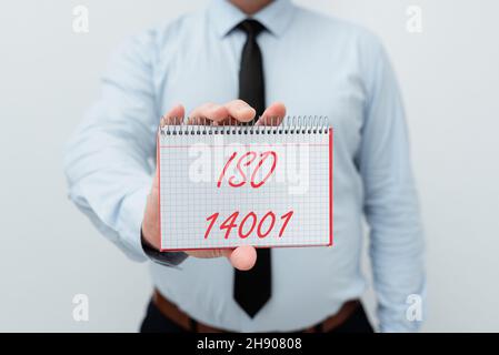 Konzeptionelle Anzeige ISO 14001. Konzept bedeutet eine Reihe von Standards im Zusammenhang mit Umweltmanagement präsentiert neue Pläne und Ideen demonstrieren Stockfoto