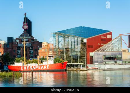 Baltimore, Maryland, Vereinigte Staaten von Amerika – 6. September 2016. Der Binnenhafen von Baltimore, MD, mit dem USCG Lightship, dem historischen Schiff von CHESPESAAKE, N Stockfoto