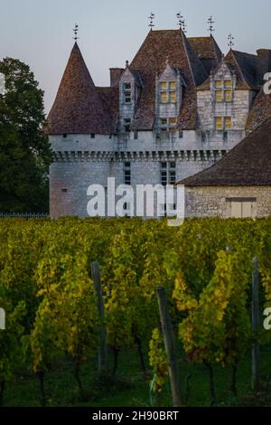 Monbazillac Schloss und Weinberge. Frankreich Oktober 2021 Stockfoto